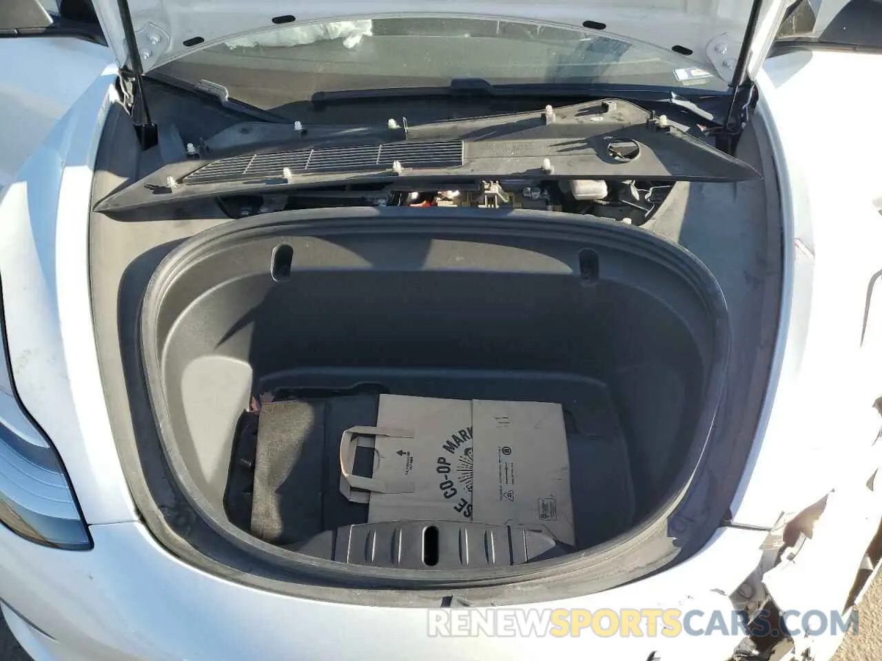 11 Photograph of a damaged car 5YJ3E1EB2LF636567 TESLA MODEL 3 2020