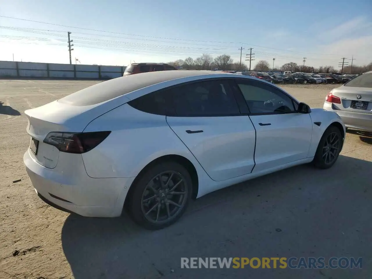 3 Photograph of a damaged car 5YJ3E1EB2LF636567 TESLA MODEL 3 2020