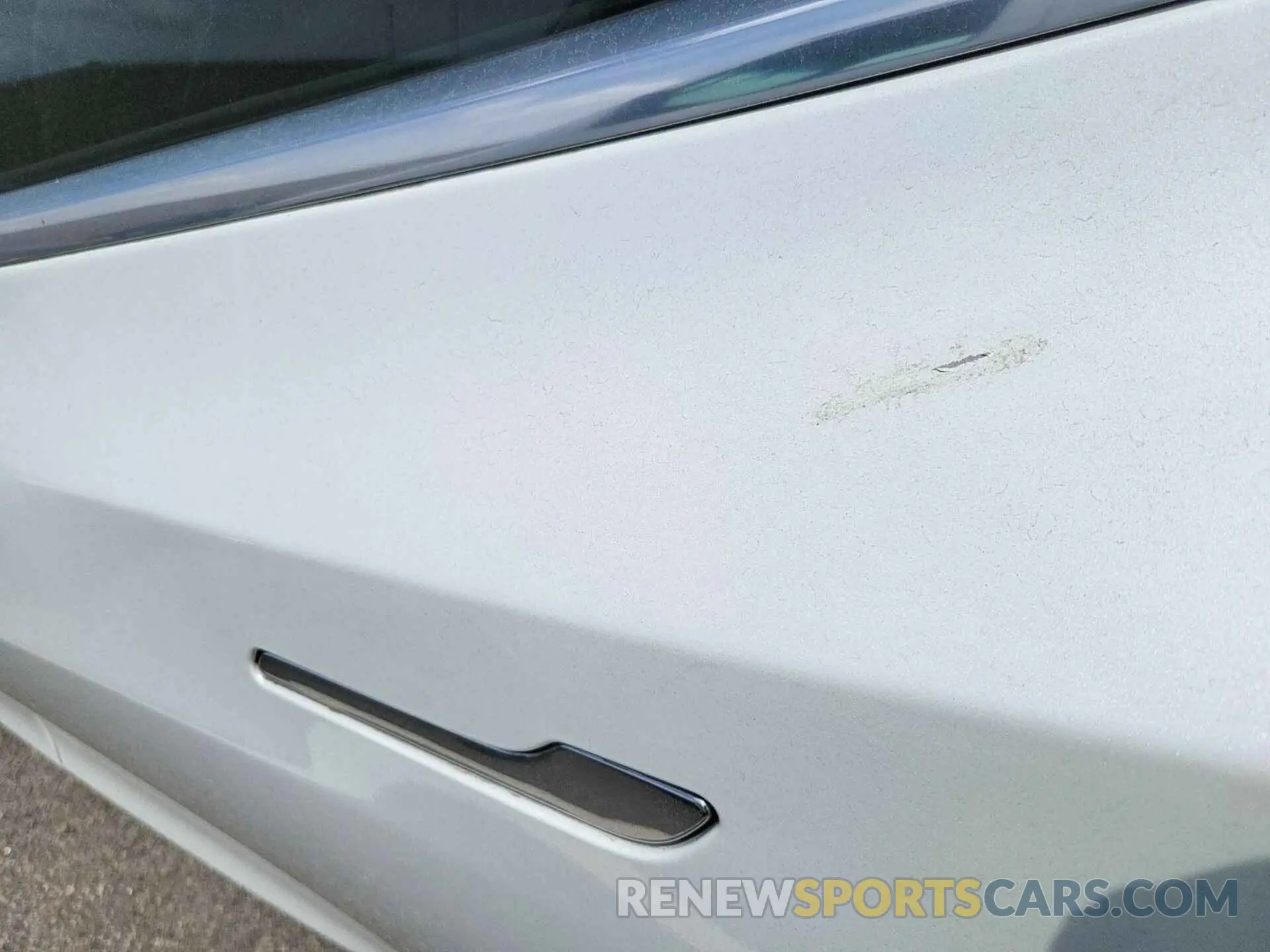 10 Photograph of a damaged car 5YJ3E1EB2LF636956 TESLA MODEL 3 2020