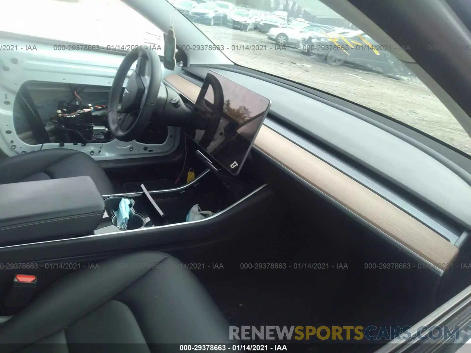 5 Photograph of a damaged car 5YJ3E1EB2LF637797 TESLA MODEL 3 2020