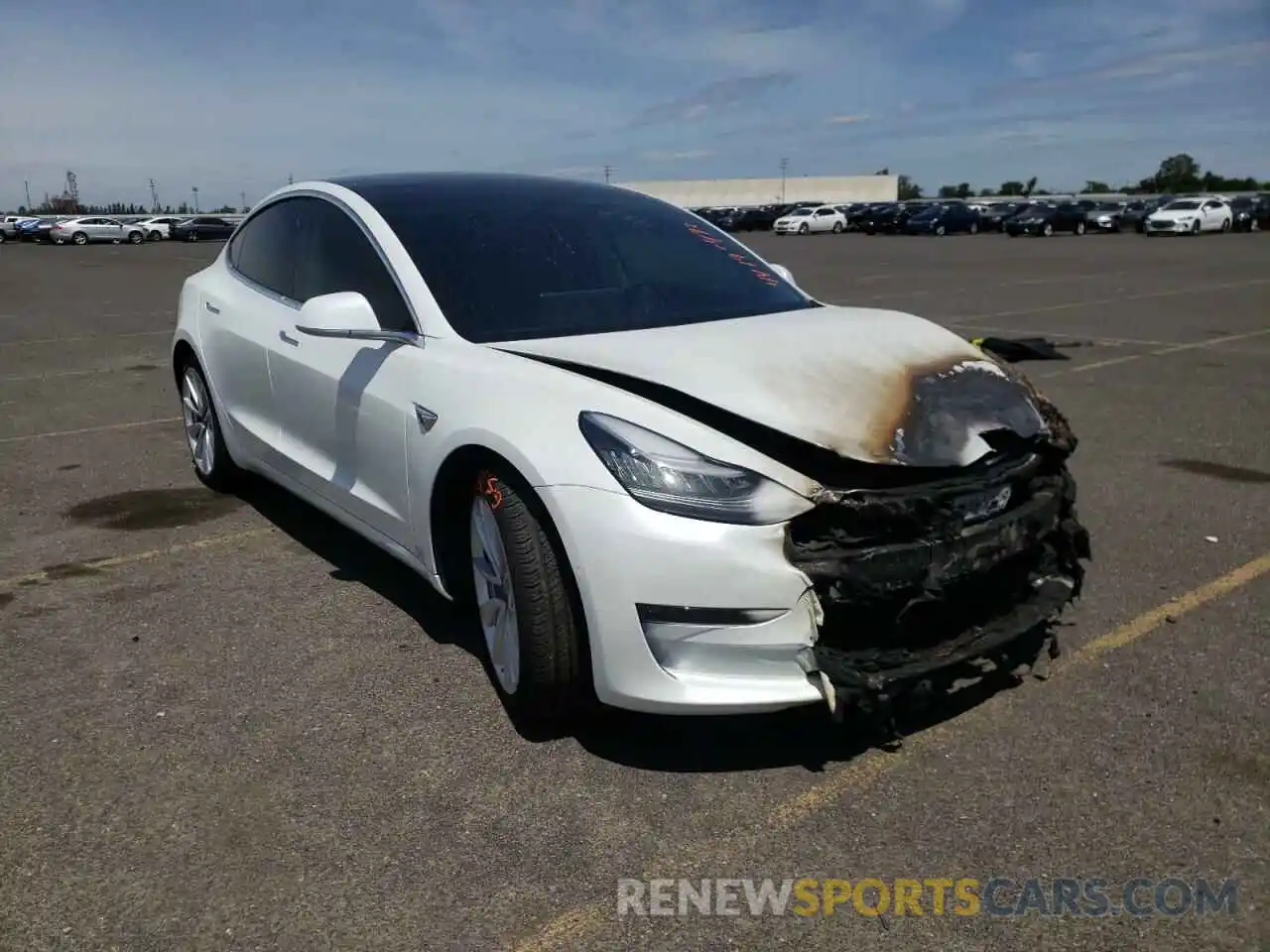 1 Photograph of a damaged car 5YJ3E1EB2LF638433 TESLA MODEL 3 2020