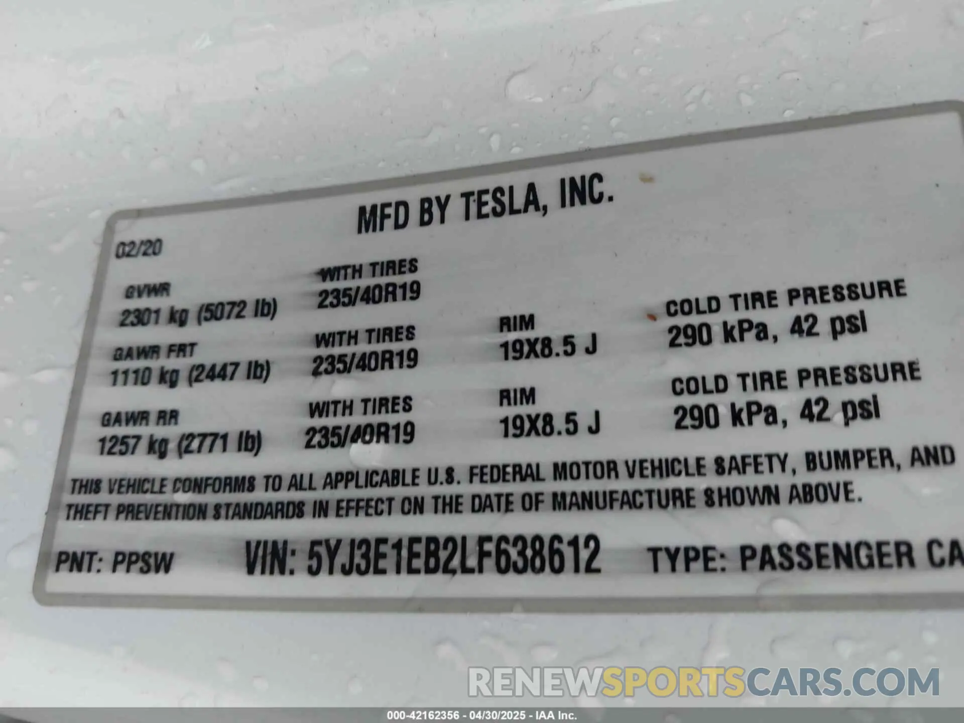 9 Photograph of a damaged car 5YJ3E1EB2LF638612 TESLA MODEL 3 2020