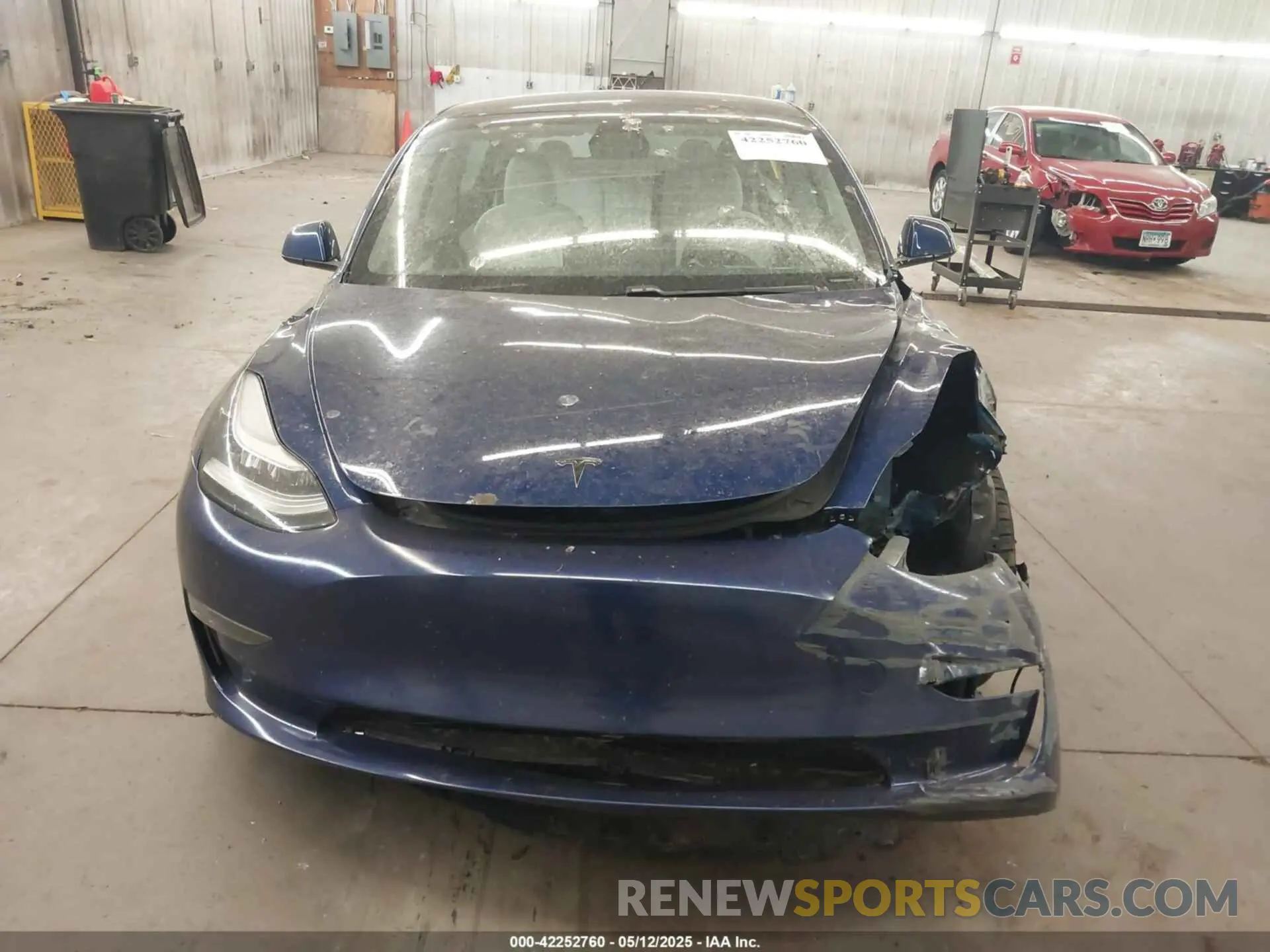13 Photograph of a damaged car 5YJ3E1EB2LF639291 TESLA MODEL 3 2020