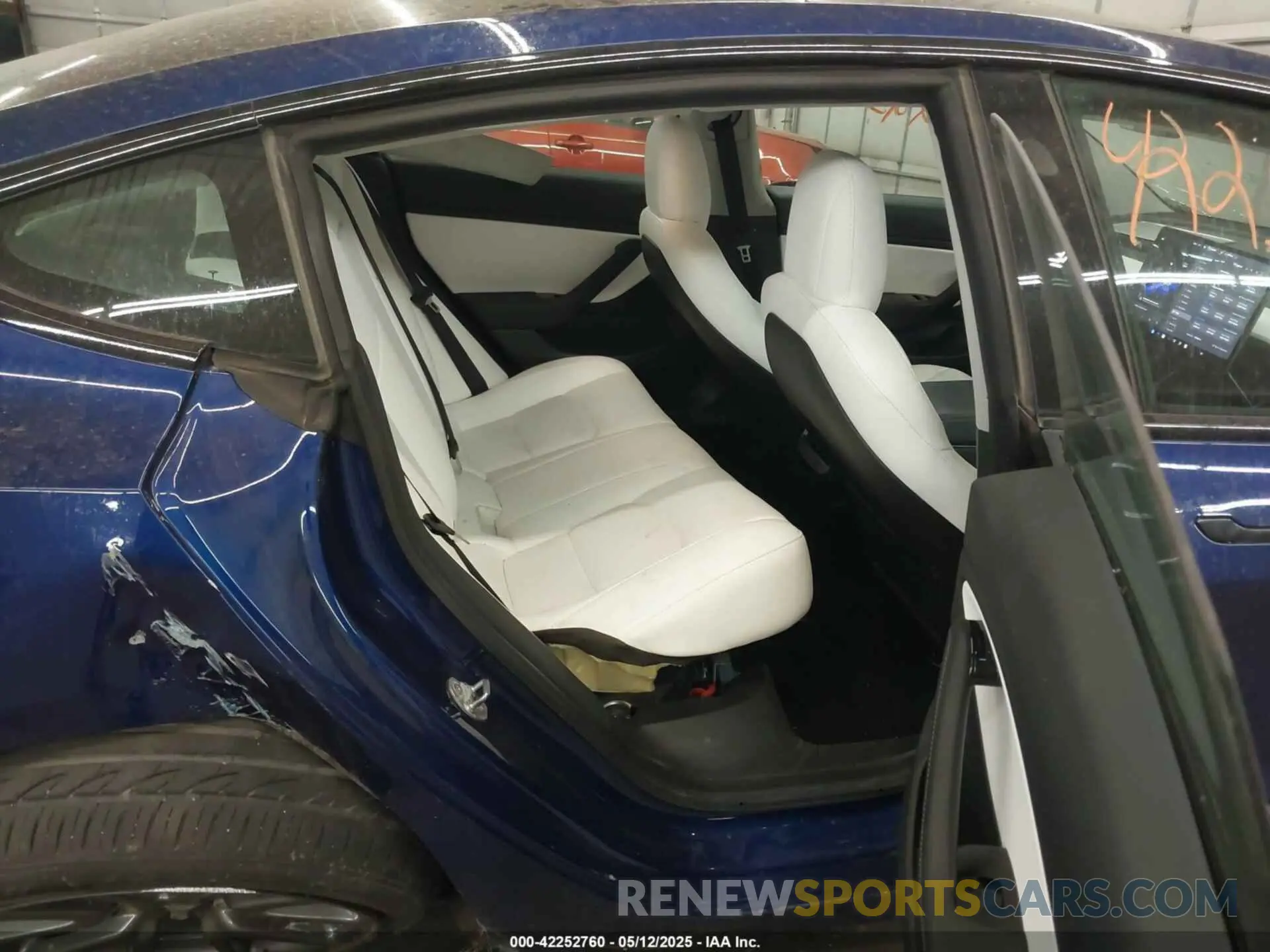 8 Photograph of a damaged car 5YJ3E1EB2LF639291 TESLA MODEL 3 2020