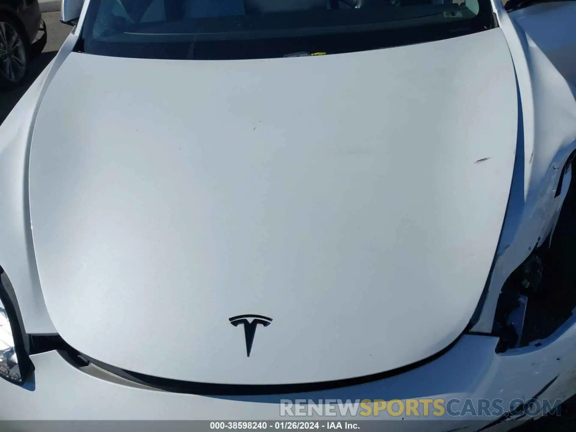 10 Photograph of a damaged car 5YJ3E1EB2LF640456 TESLA MODEL 3 2020