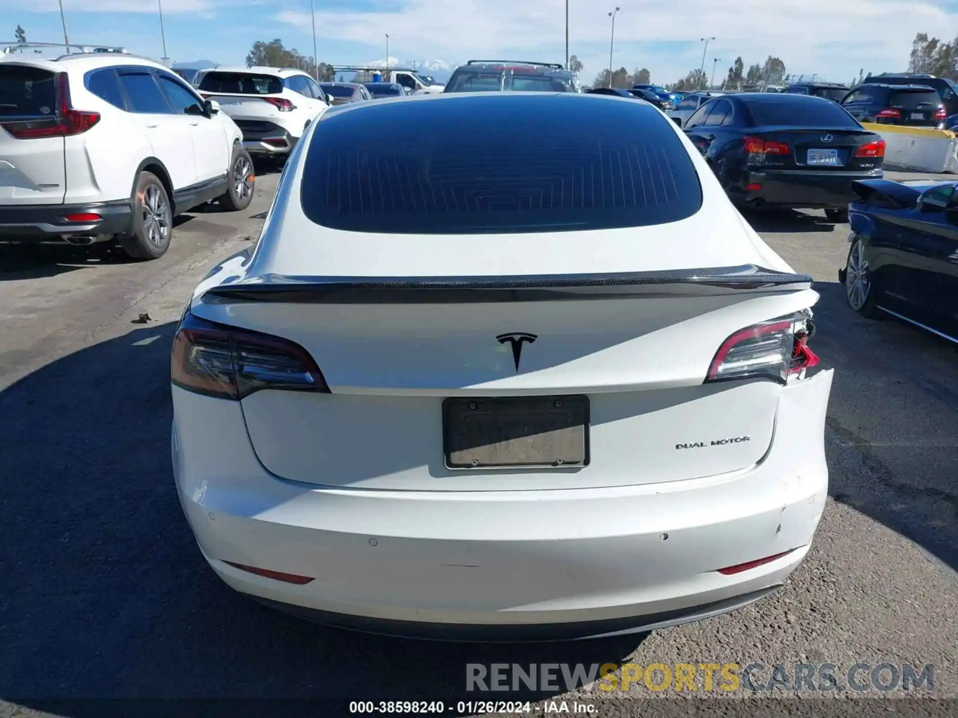 16 Photograph of a damaged car 5YJ3E1EB2LF640456 TESLA MODEL 3 2020