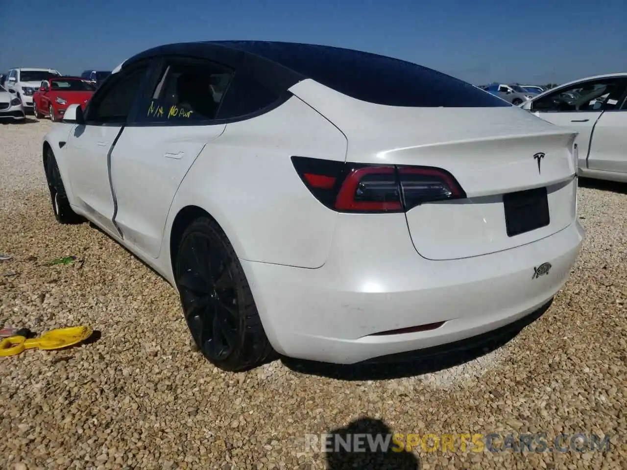 3 Photograph of a damaged car 5YJ3E1EB2LF651523 TESLA MODEL 3 2020