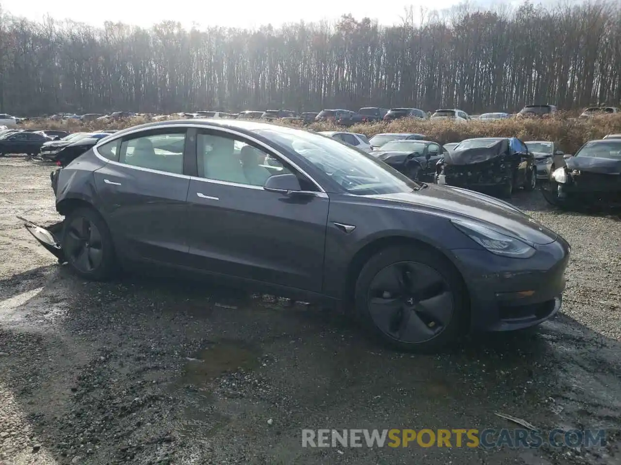 4 Photograph of a damaged car 5YJ3E1EB2LF668127 TESLA MODEL 3 2020