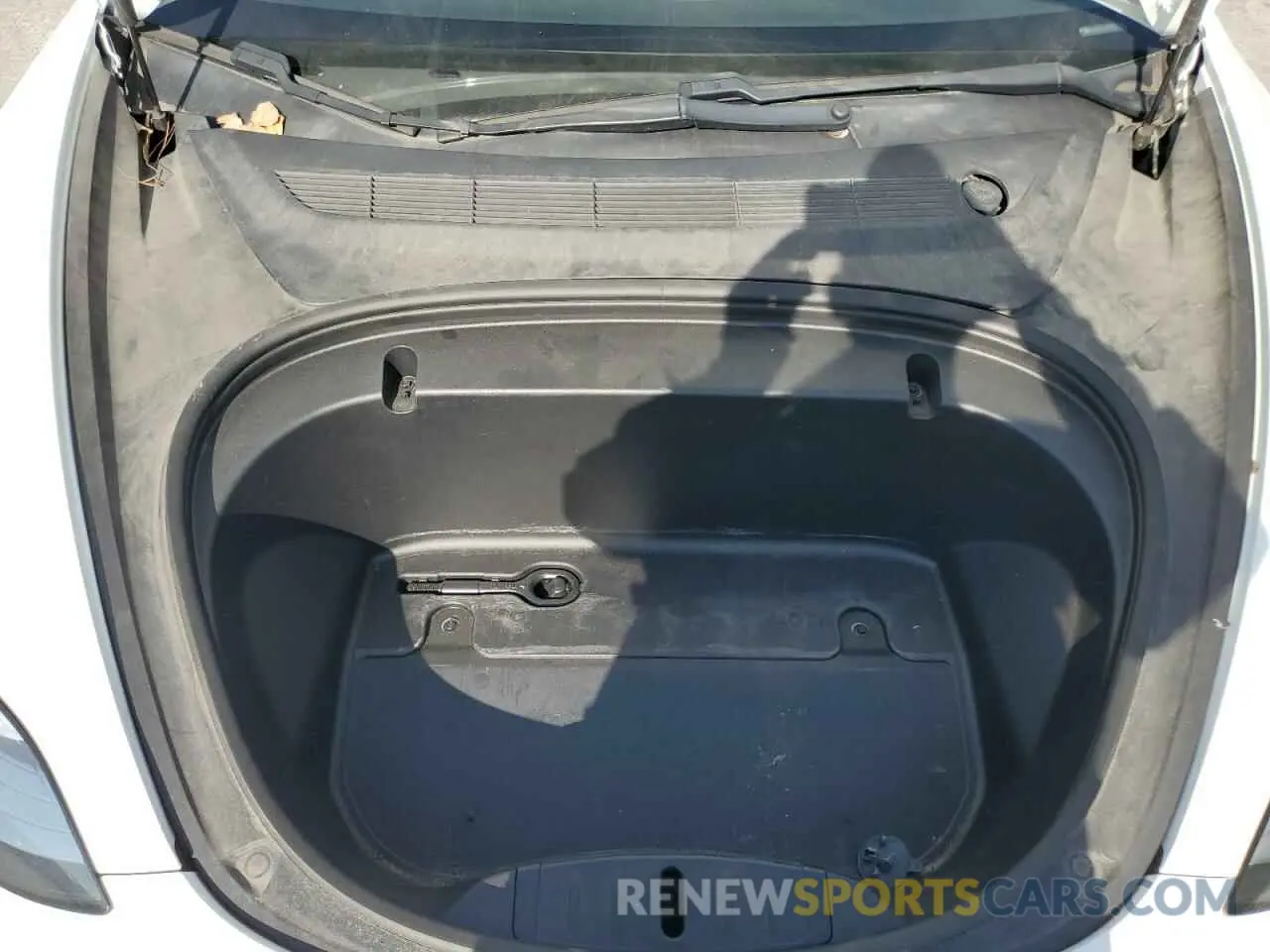 14 Photograph of a damaged car 5YJ3E1EB2LF712322 TESLA MODEL 3 2020