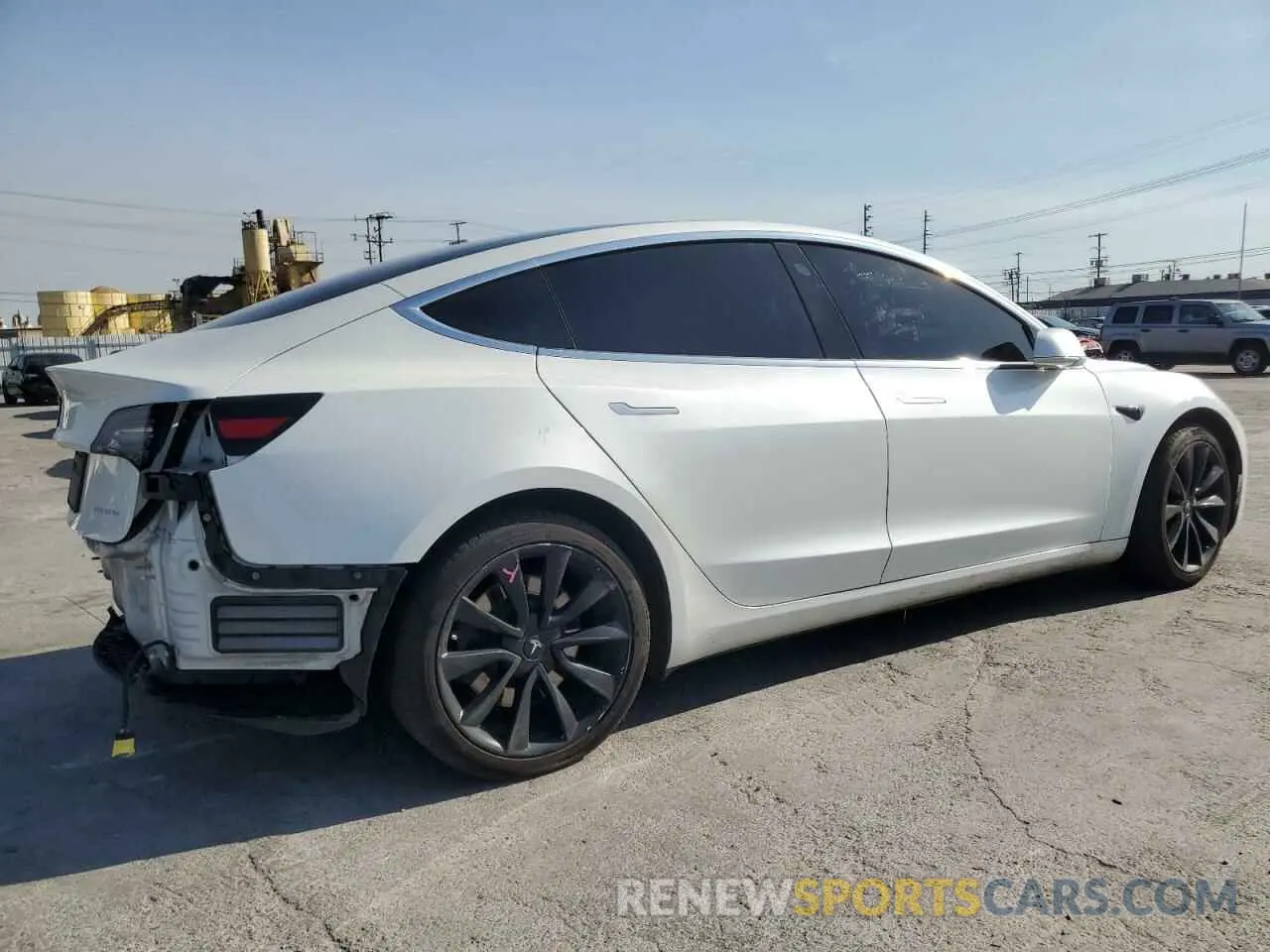 3 Photograph of a damaged car 5YJ3E1EB2LF712322 TESLA MODEL 3 2020