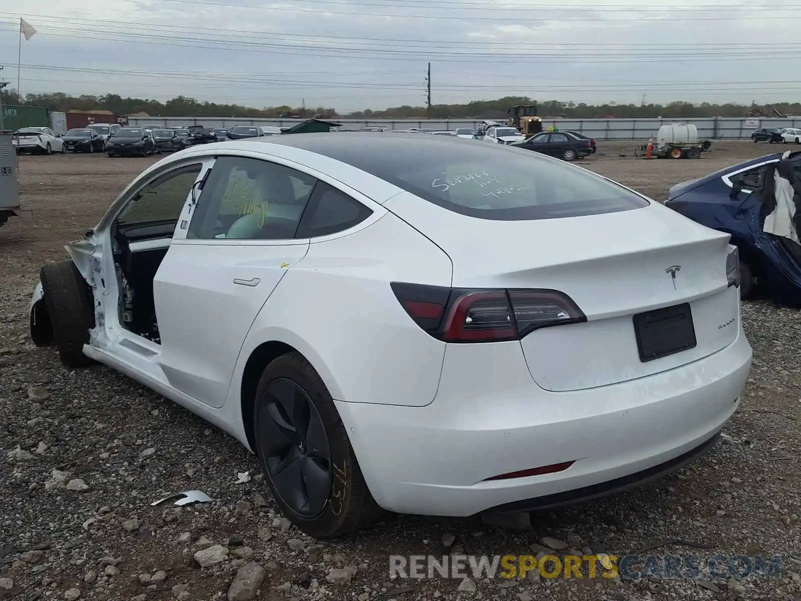 3 Photograph of a damaged car 5YJ3E1EB2LF720209 TESLA MODEL 3 2020