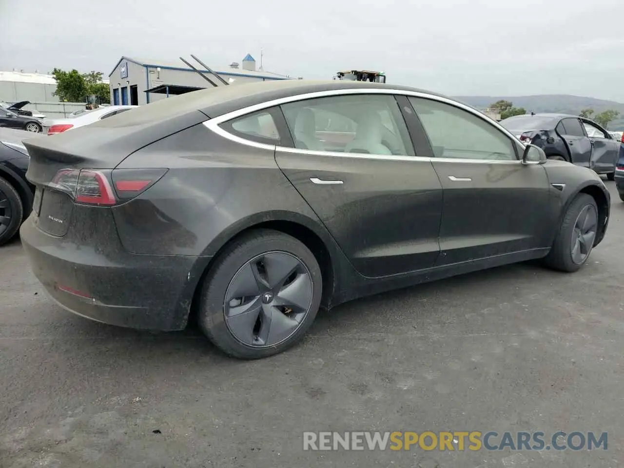 3 Photograph of a damaged car 5YJ3E1EB2LF742131 TESLA MODEL 3 2020