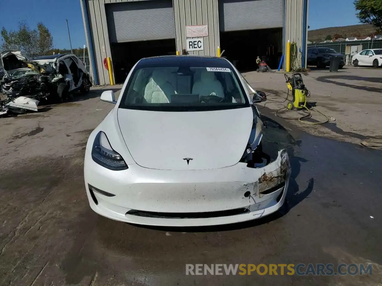 5 Photograph of a damaged car 5YJ3E1EB2LF742307 TESLA MODEL 3 2020