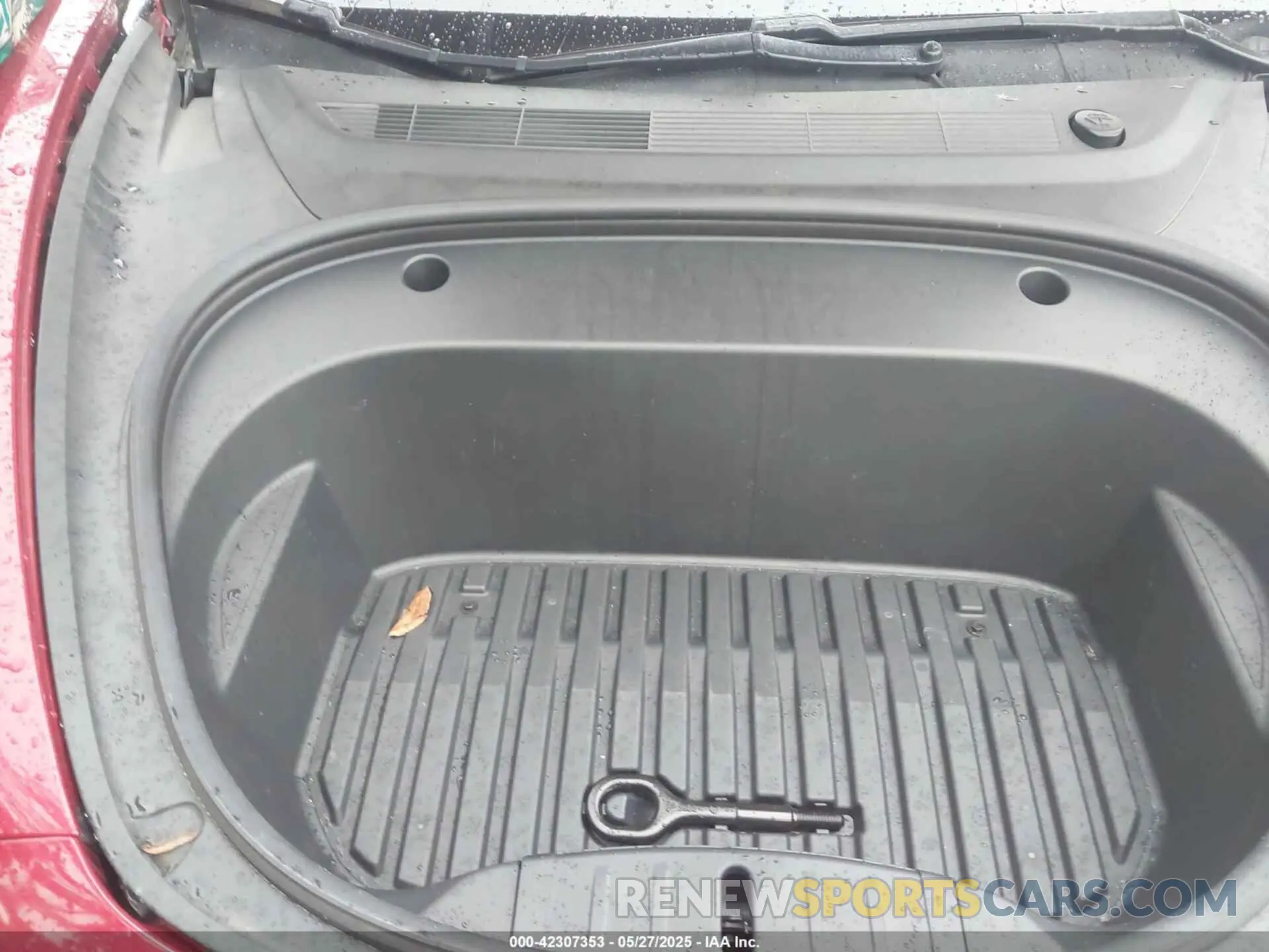 10 Photograph of a damaged car 5YJ3E1EB2LF790969 TESLA MODEL 3 2020