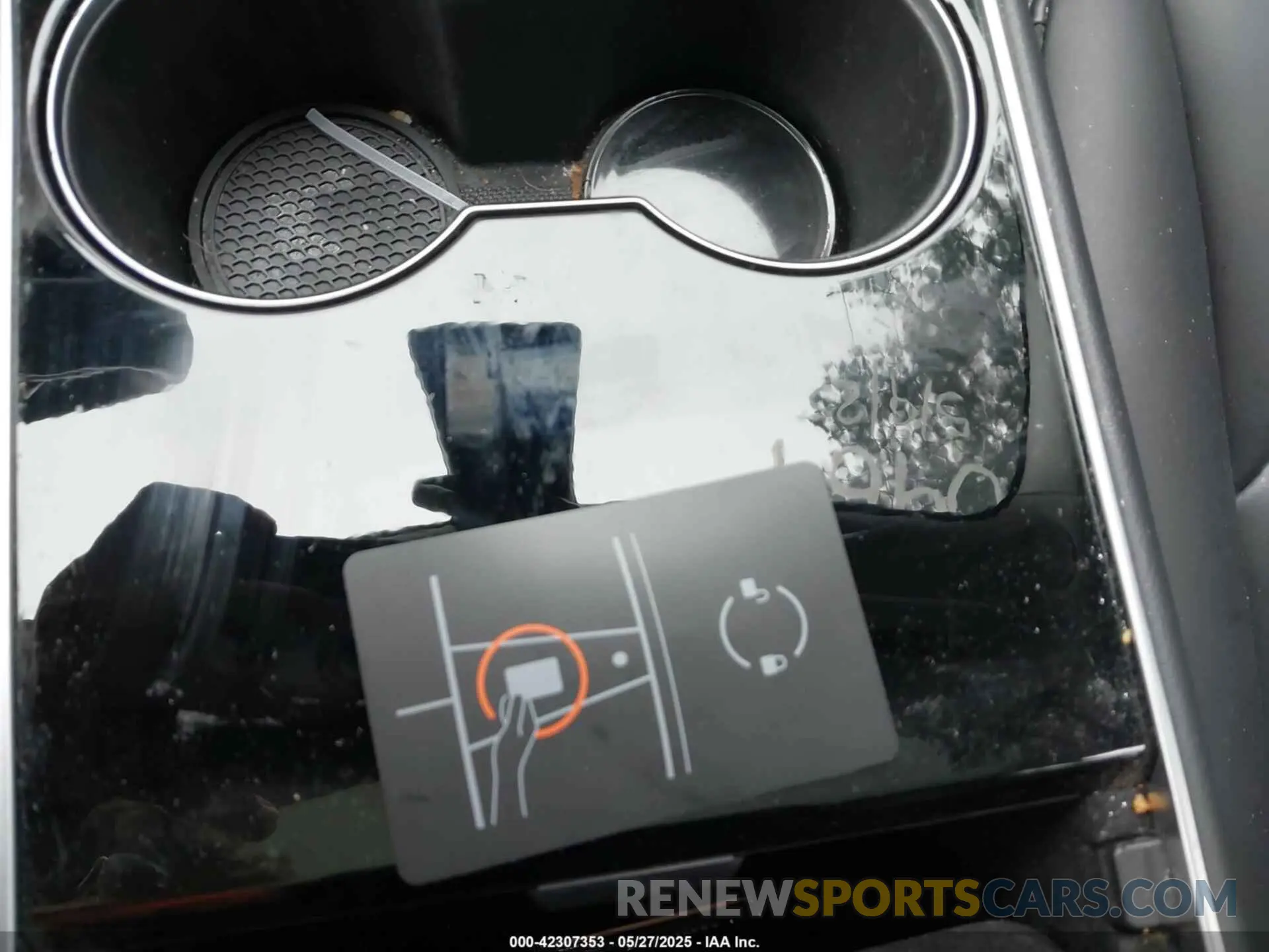 11 Photograph of a damaged car 5YJ3E1EB2LF790969 TESLA MODEL 3 2020