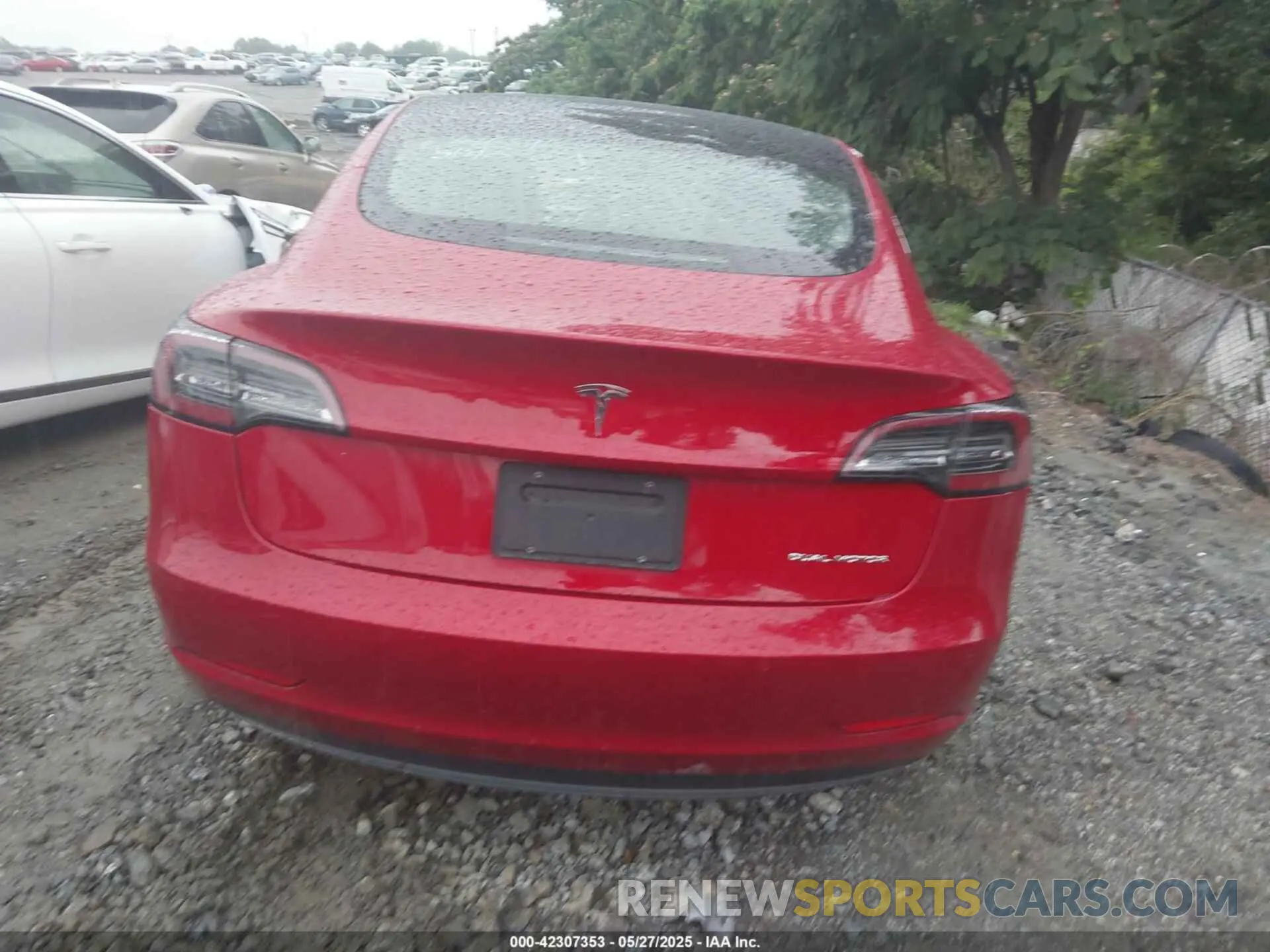 16 Photograph of a damaged car 5YJ3E1EB2LF790969 TESLA MODEL 3 2020
