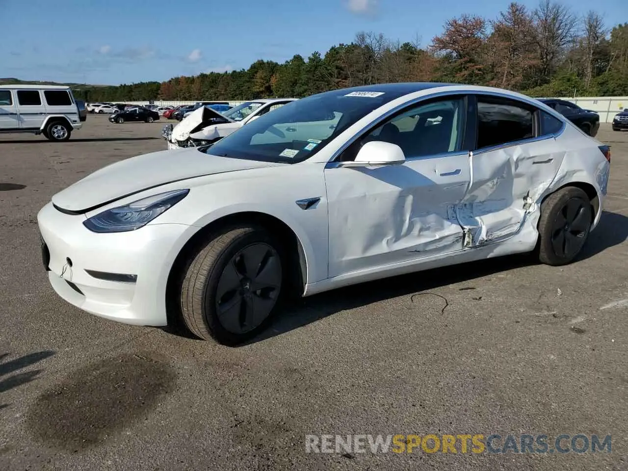 1 Photograph of a damaged car 5YJ3E1EB2LF795217 TESLA MODEL 3 2020