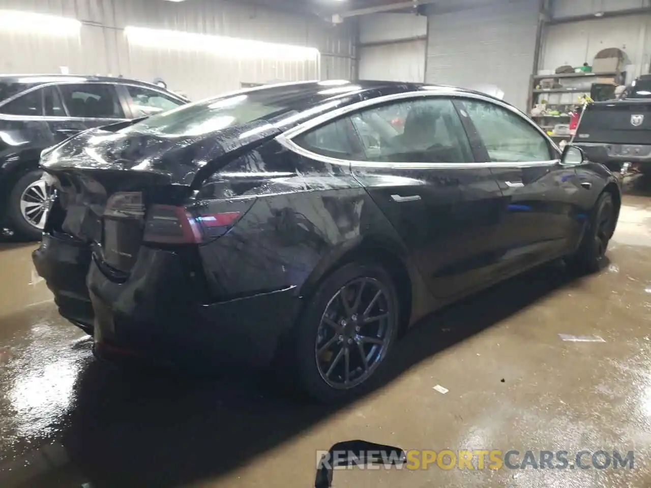 3 Photograph of a damaged car 5YJ3E1EB3LF599786 TESLA MODEL 3 2020