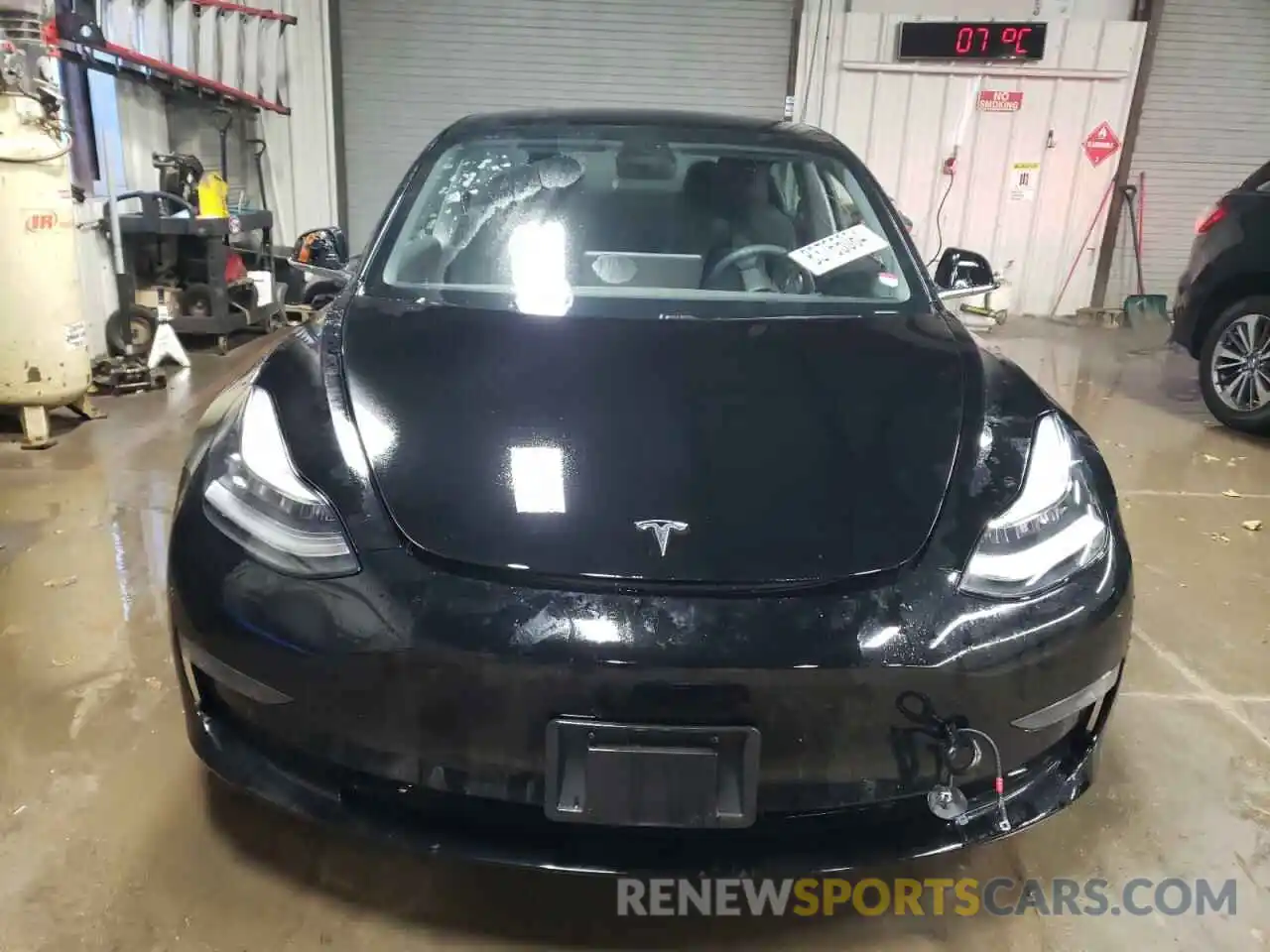 5 Photograph of a damaged car 5YJ3E1EB3LF599786 TESLA MODEL 3 2020