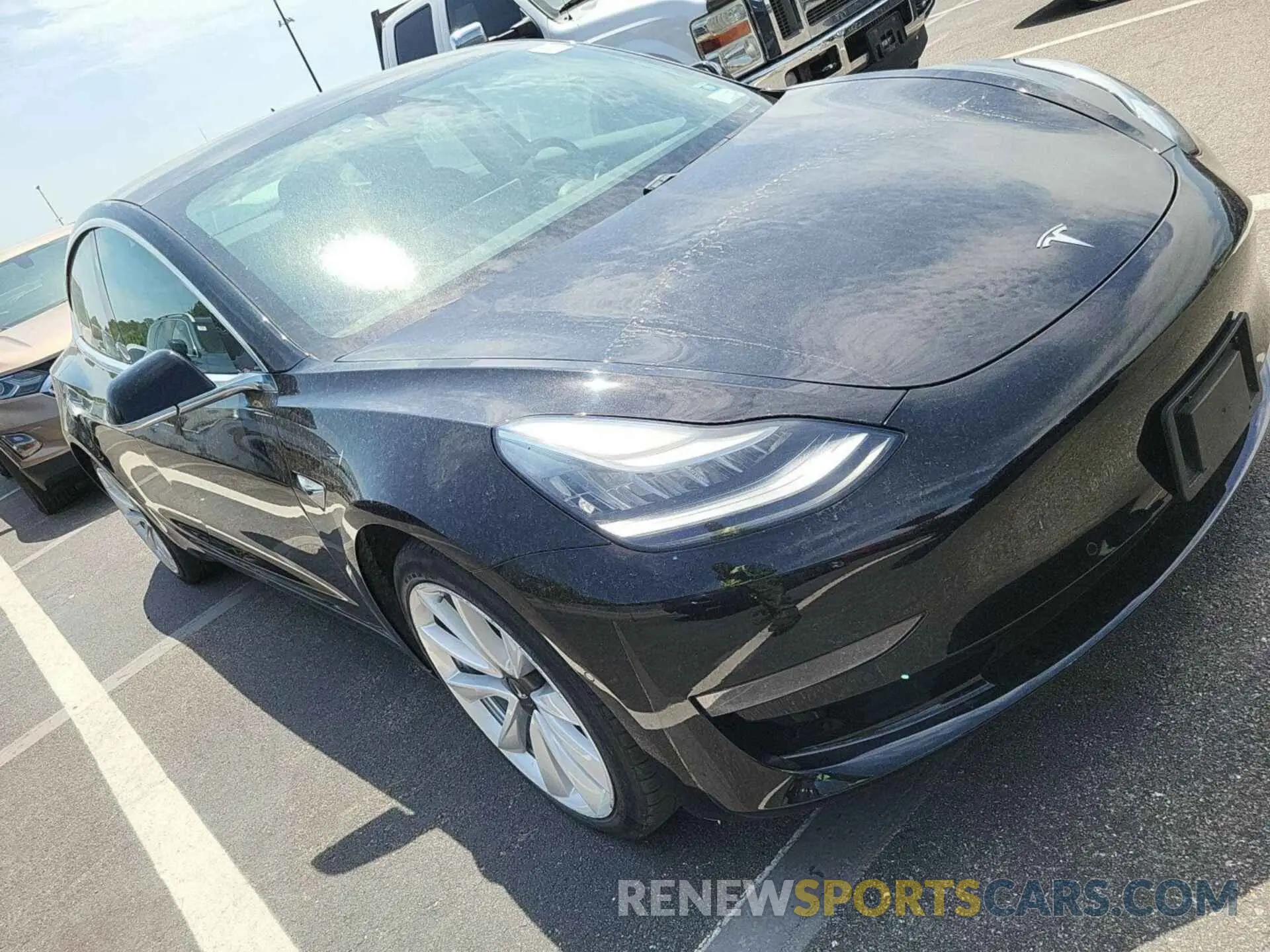 18 Photograph of a damaged car 5YJ3E1EB3LF600614 TESLA MODEL 3 2020