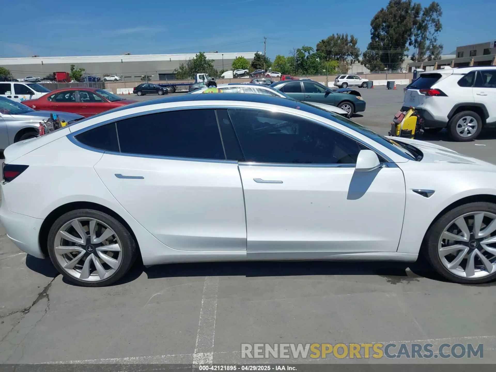 13 Photograph of a damaged car 5YJ3E1EB3LF621348 TESLA MODEL 3 2020