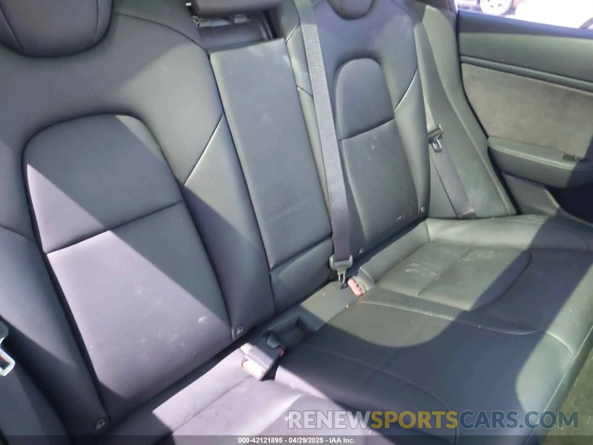 8 Photograph of a damaged car 5YJ3E1EB3LF621348 TESLA MODEL 3 2020
