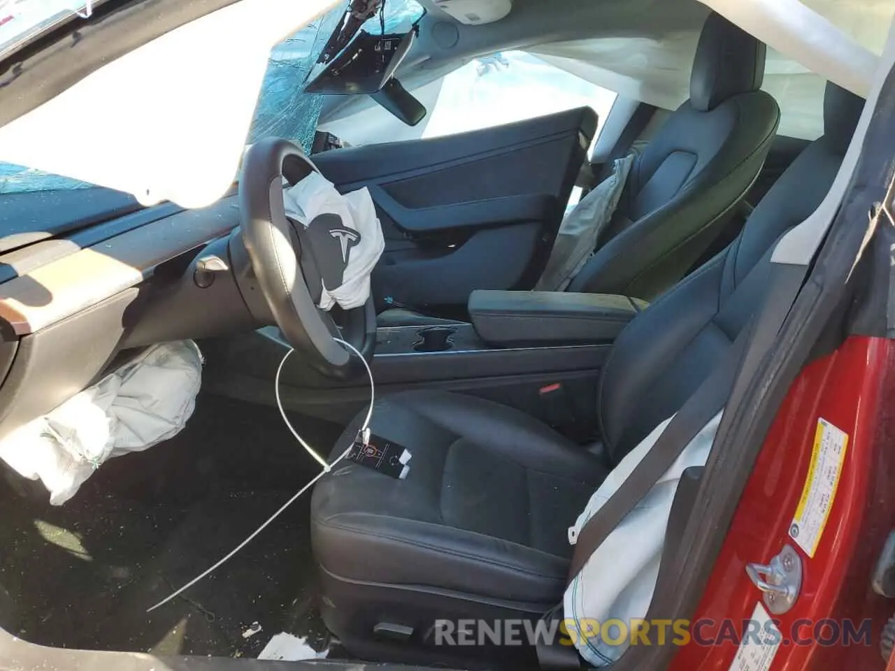7 Photograph of a damaged car 5YJ3E1EB3LF635878 TESLA MODEL 3 2020
