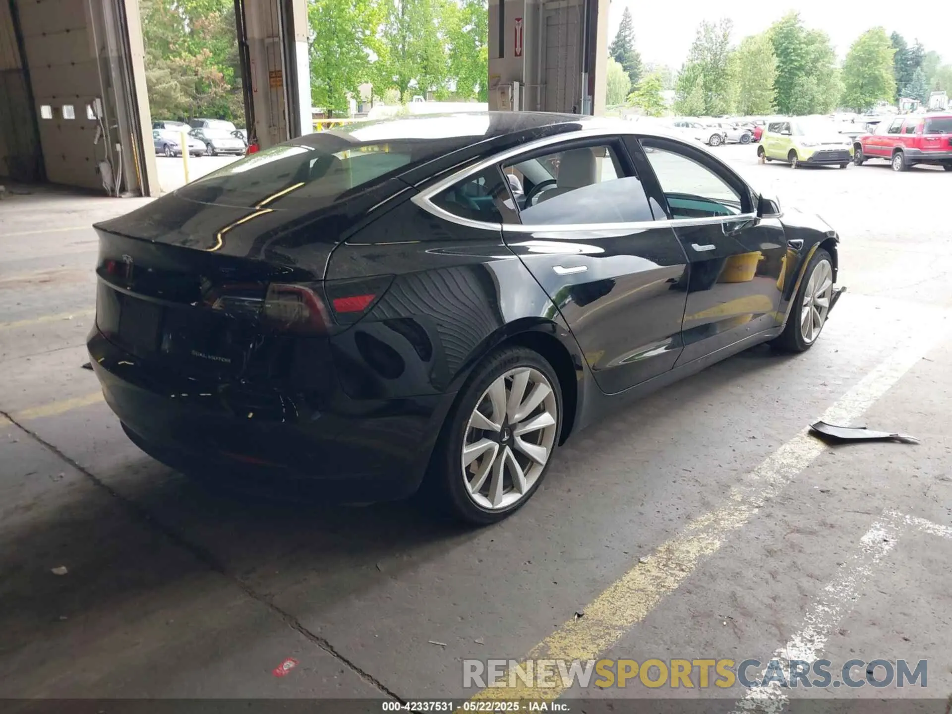 4 Photograph of a damaged car 5YJ3E1EB3LF639980 TESLA MODEL 3 2020