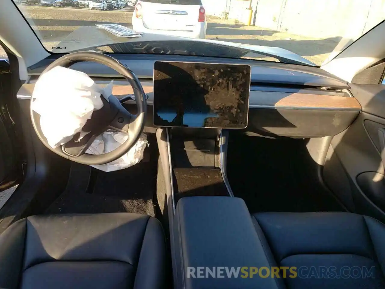 8 Photograph of a damaged car 5YJ3E1EB3LF646122 TESLA MODEL 3 2020