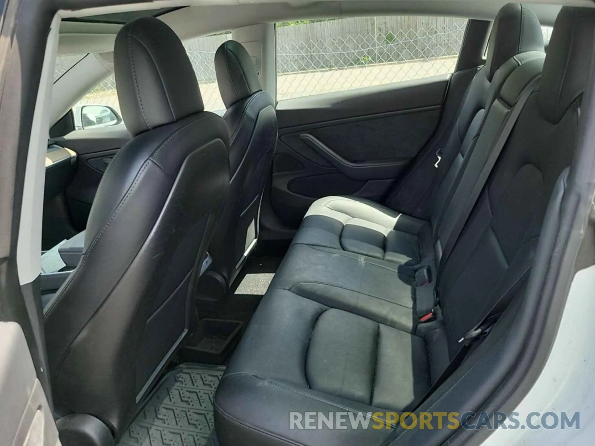 14 Photograph of a damaged car 5YJ3E1EB3LF646315 TESLA MODEL 3 2020