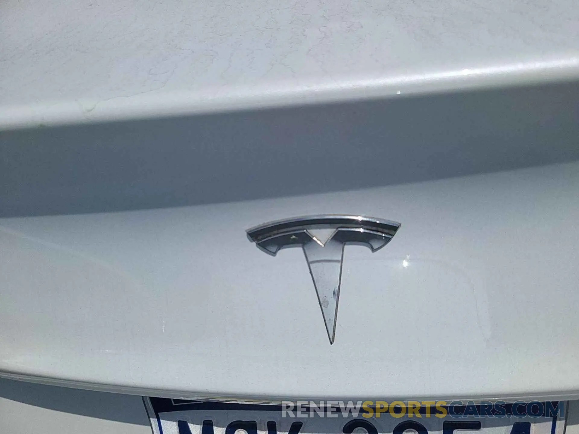 18 Photograph of a damaged car 5YJ3E1EB3LF646315 TESLA MODEL 3 2020