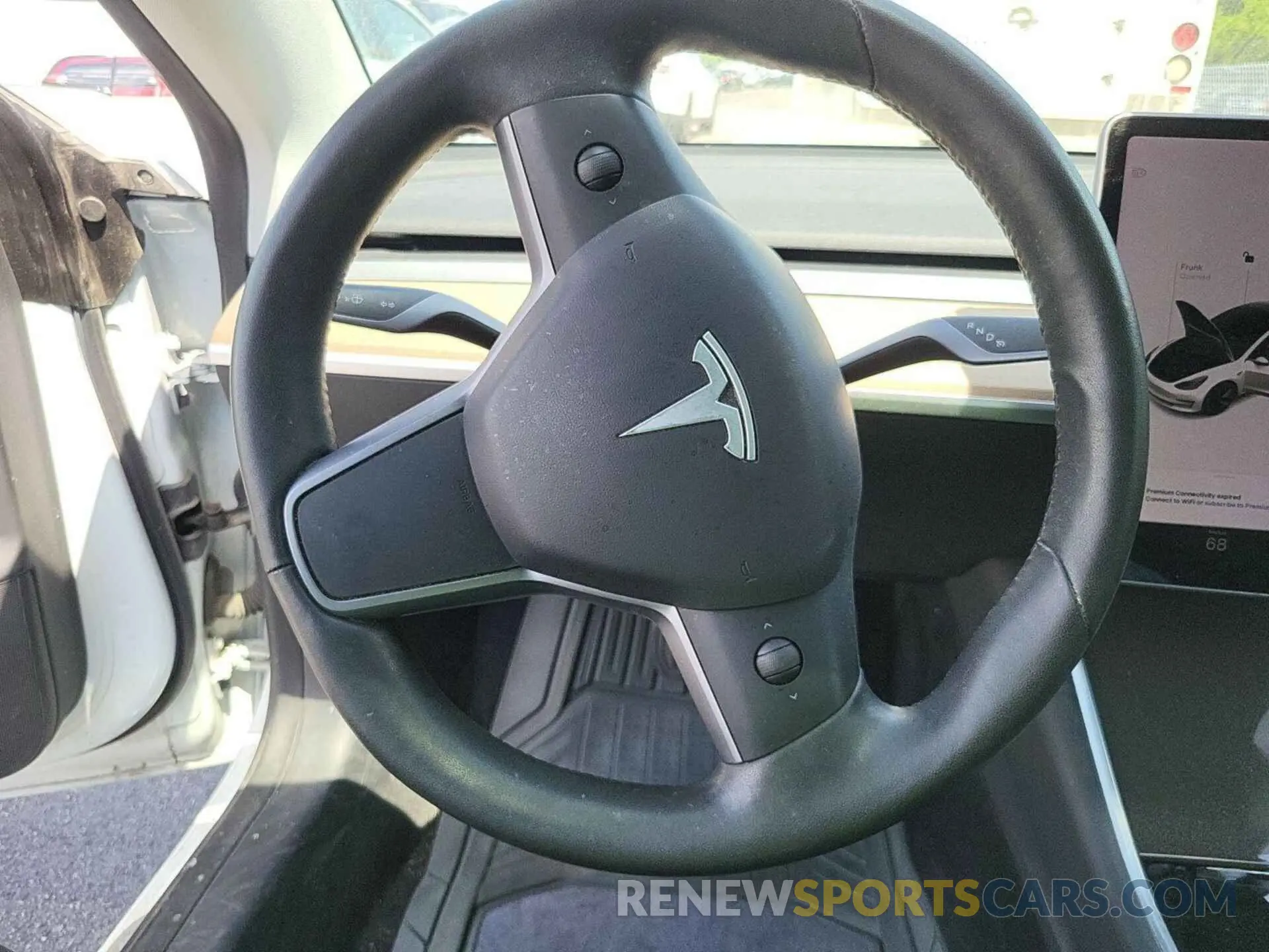 26 Photograph of a damaged car 5YJ3E1EB3LF646315 TESLA MODEL 3 2020