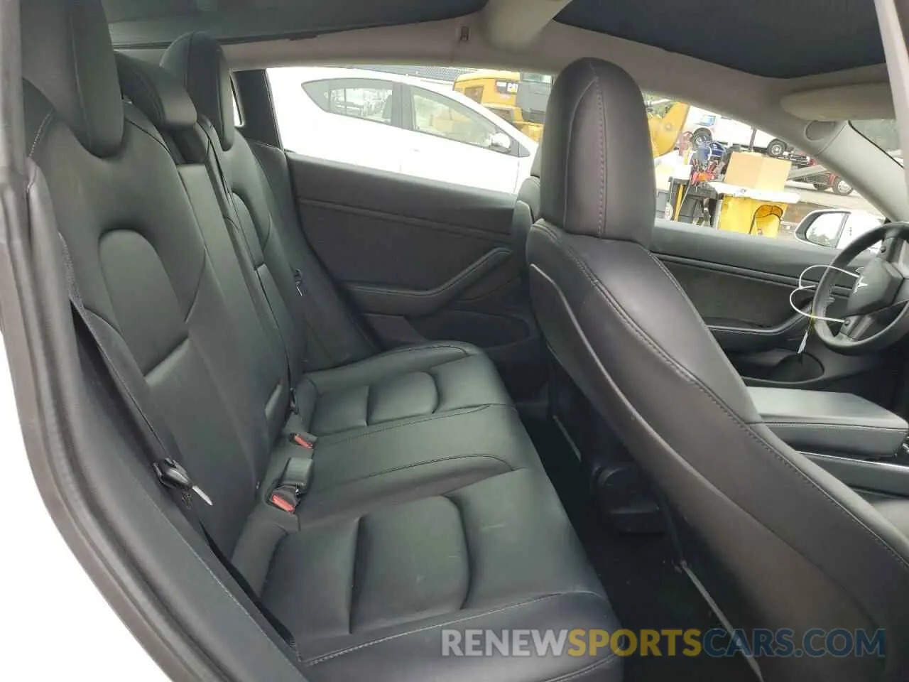 10 Photograph of a damaged car 5YJ3E1EB3LF650252 TESLA MODEL 3 2020