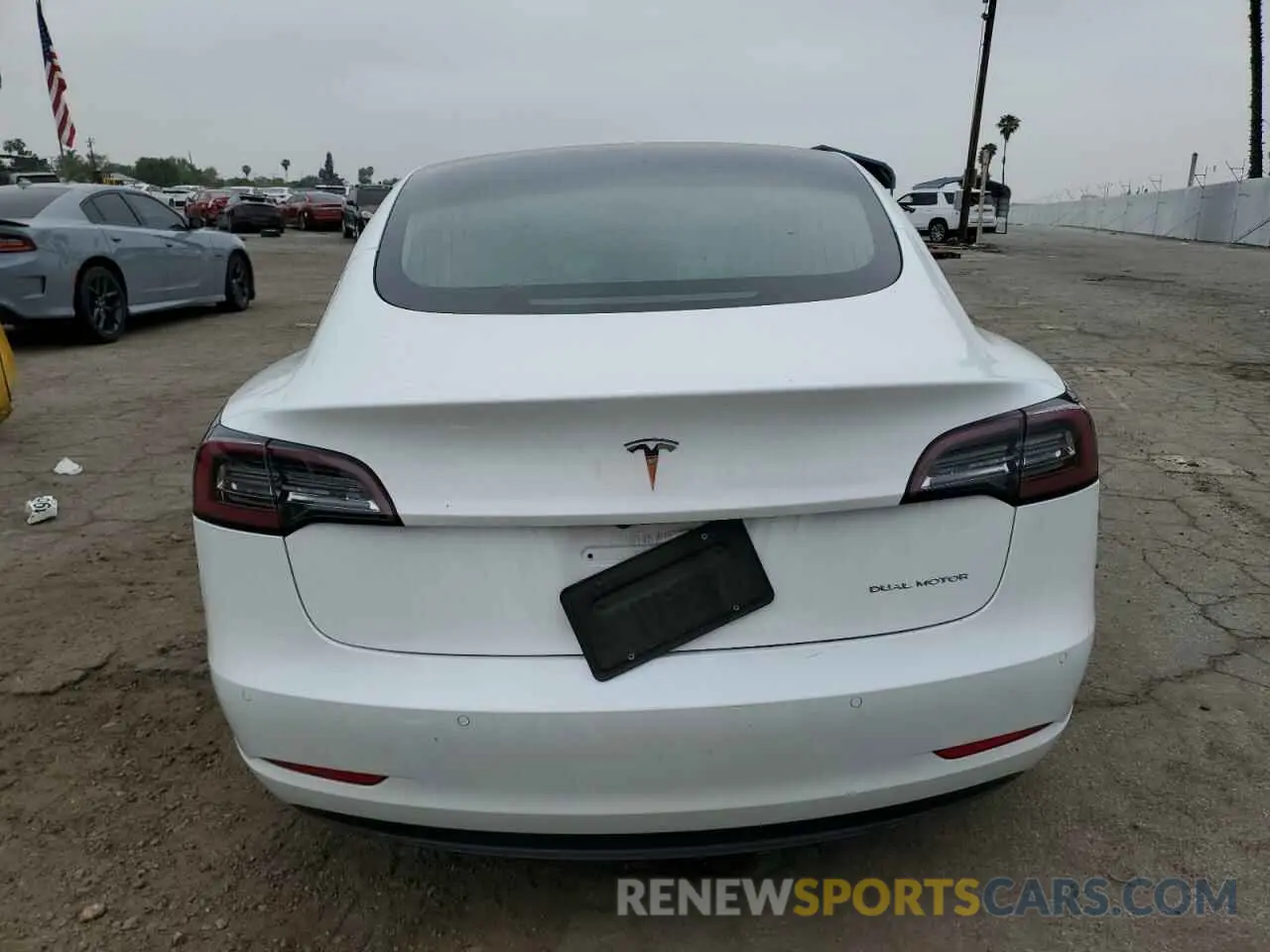 6 Photograph of a damaged car 5YJ3E1EB3LF650252 TESLA MODEL 3 2020