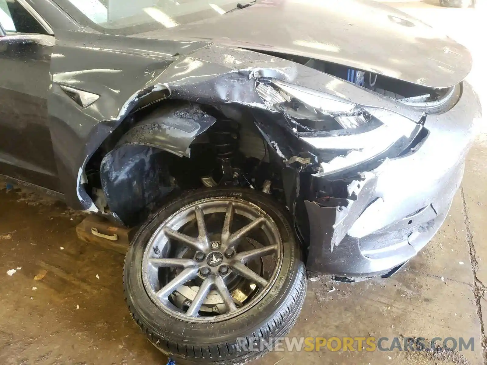 9 Photograph of a damaged car 5YJ3E1EB3LF667973 TESLA MODEL 3 2020