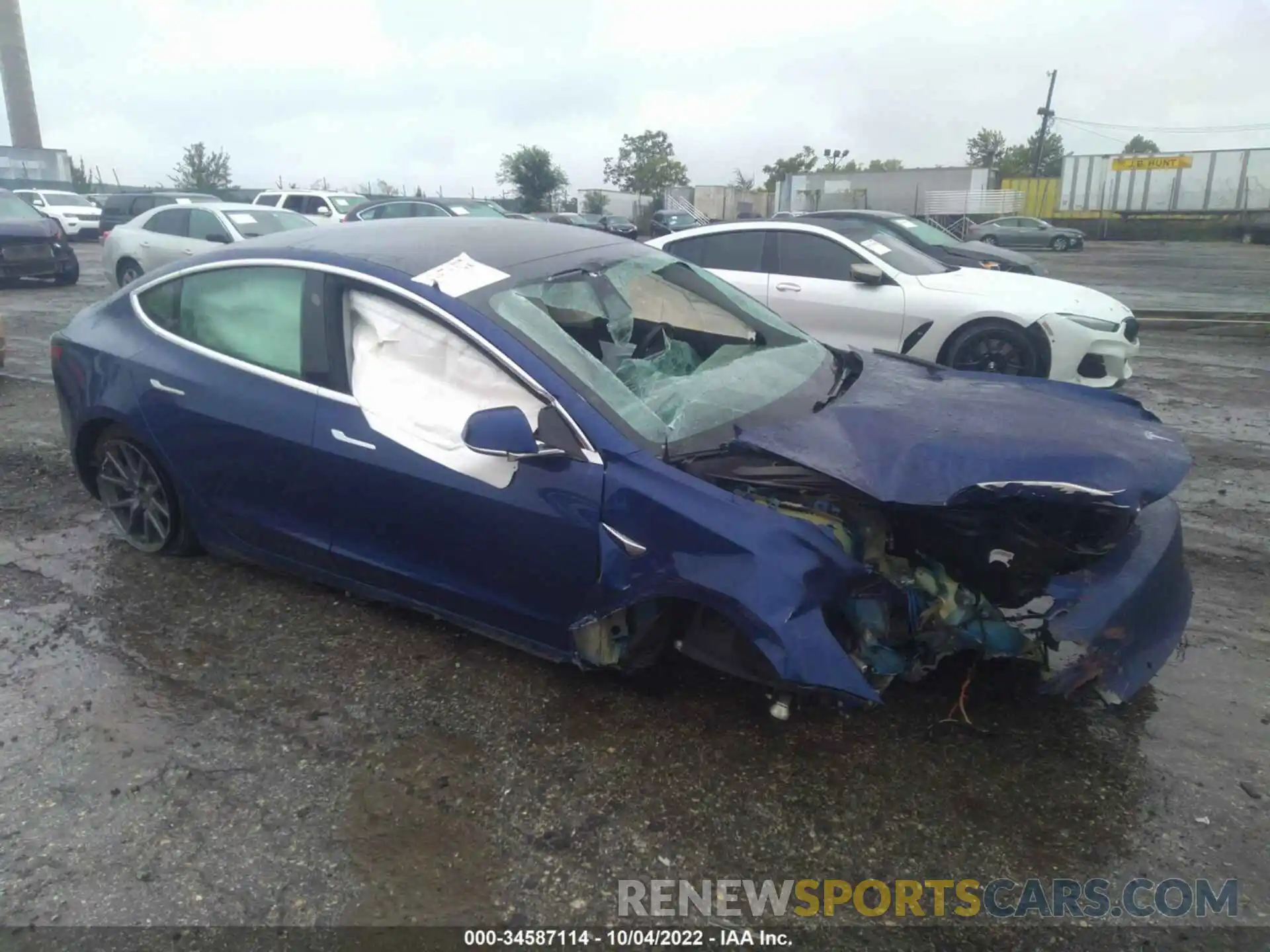 1 Photograph of a damaged car 5YJ3E1EB3LF668542 TESLA MODEL 3 2020