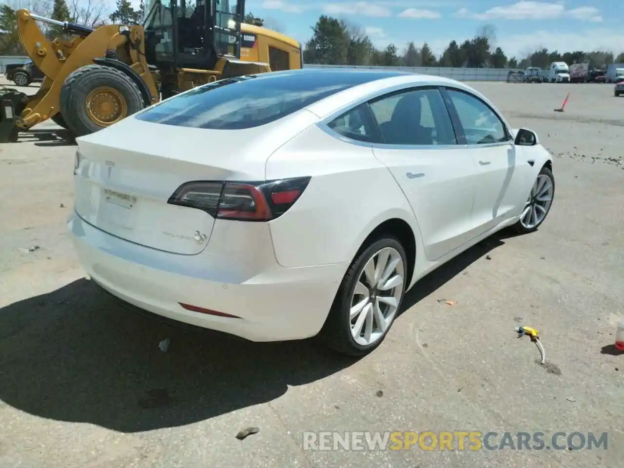 4 Photograph of a damaged car 5YJ3E1EB3LF712457 TESLA MODEL 3 2020