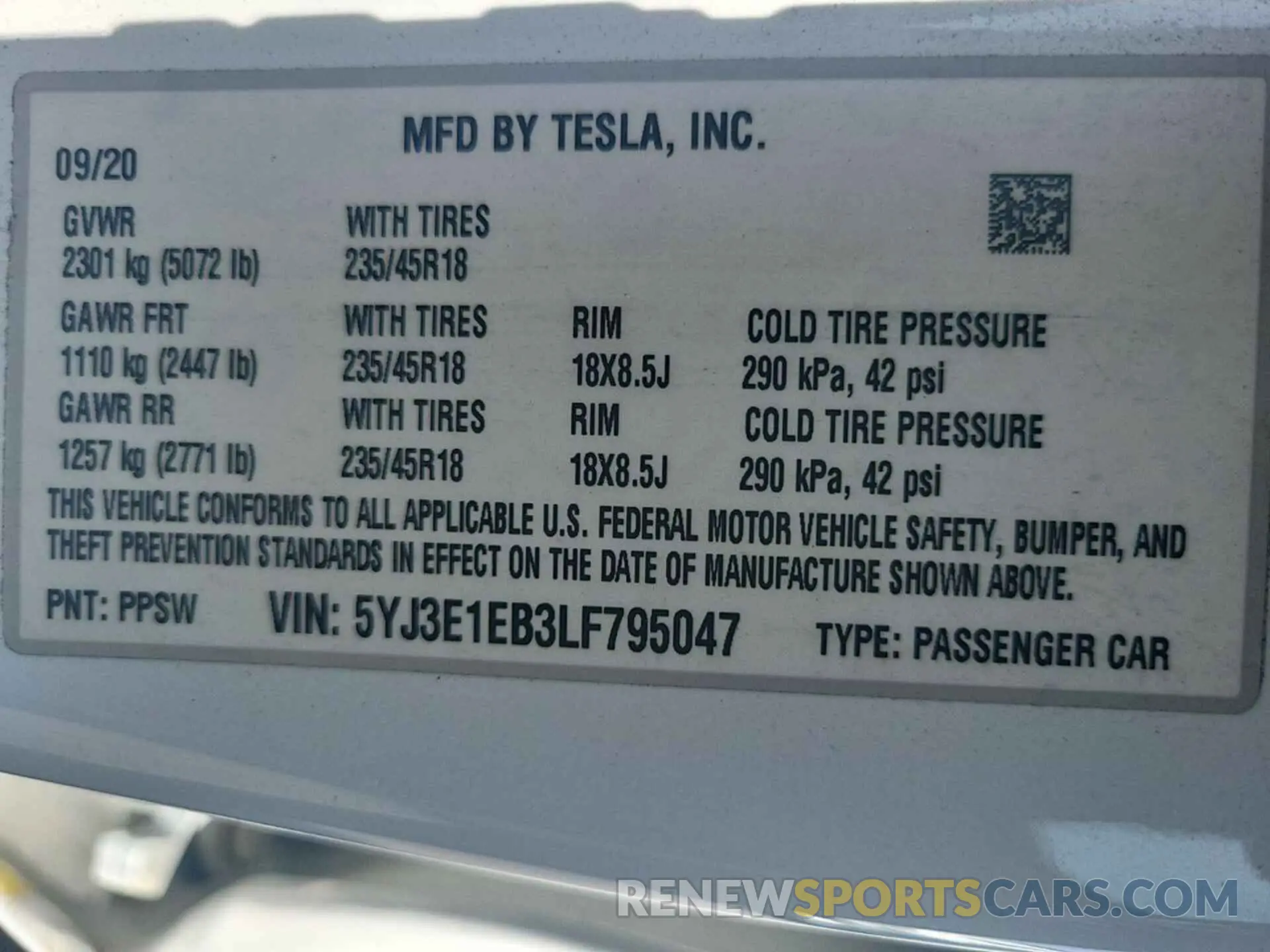 20 Photograph of a damaged car 5YJ3E1EB3LF795047 TESLA MODEL 3 2020