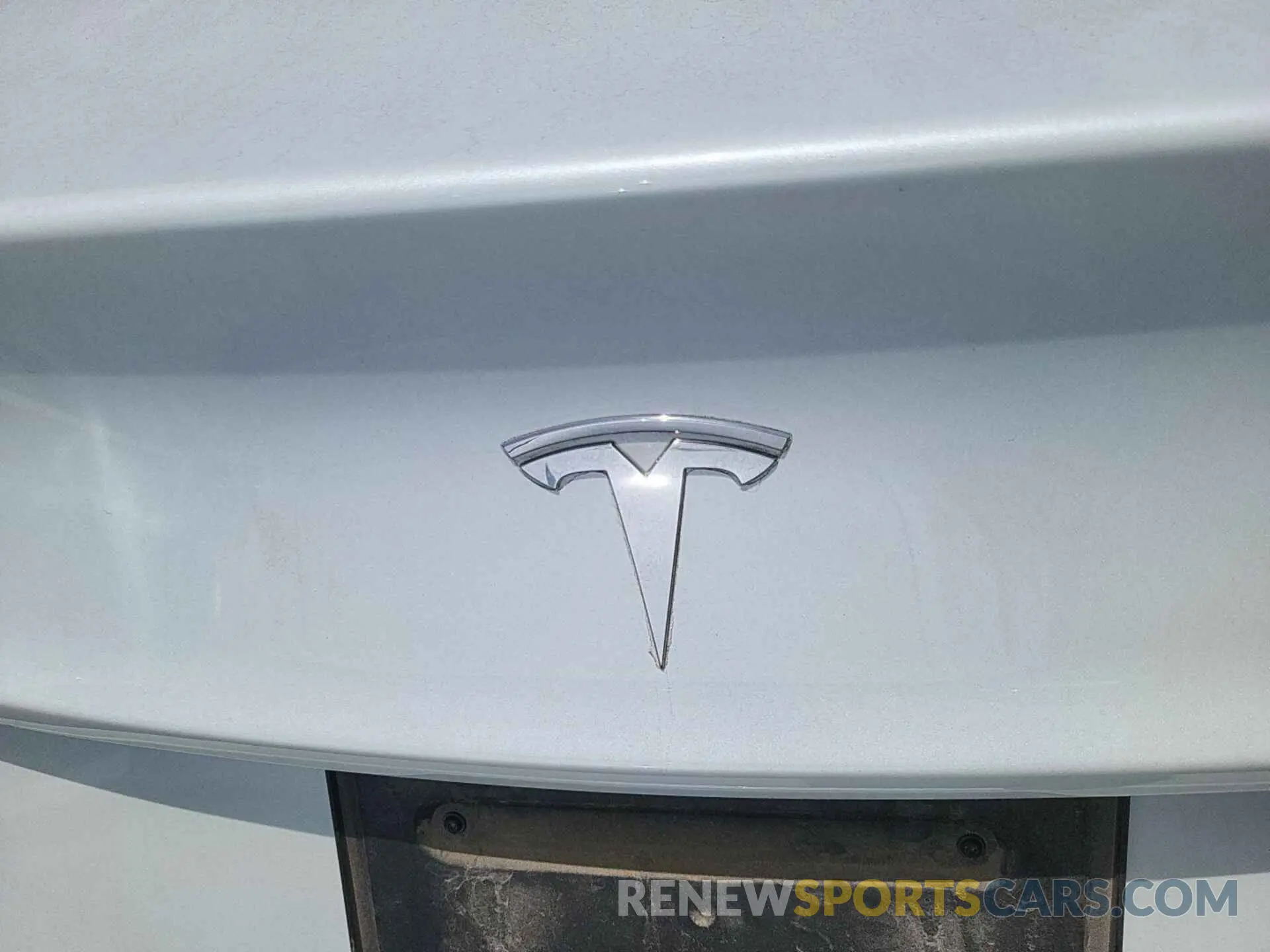 25 Photograph of a damaged car 5YJ3E1EB3LF795047 TESLA MODEL 3 2020