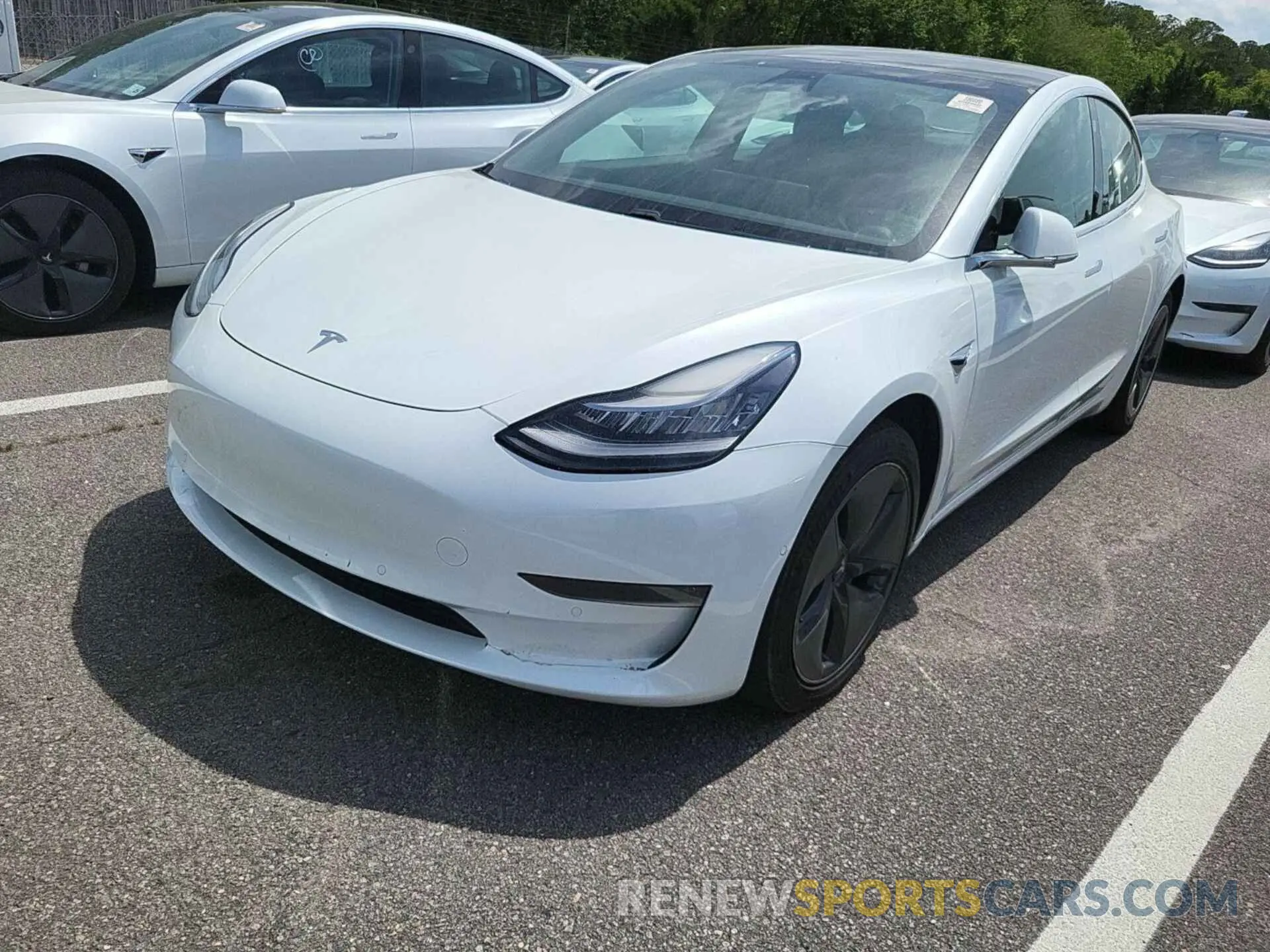 26 Photograph of a damaged car 5YJ3E1EB3LF795047 TESLA MODEL 3 2020