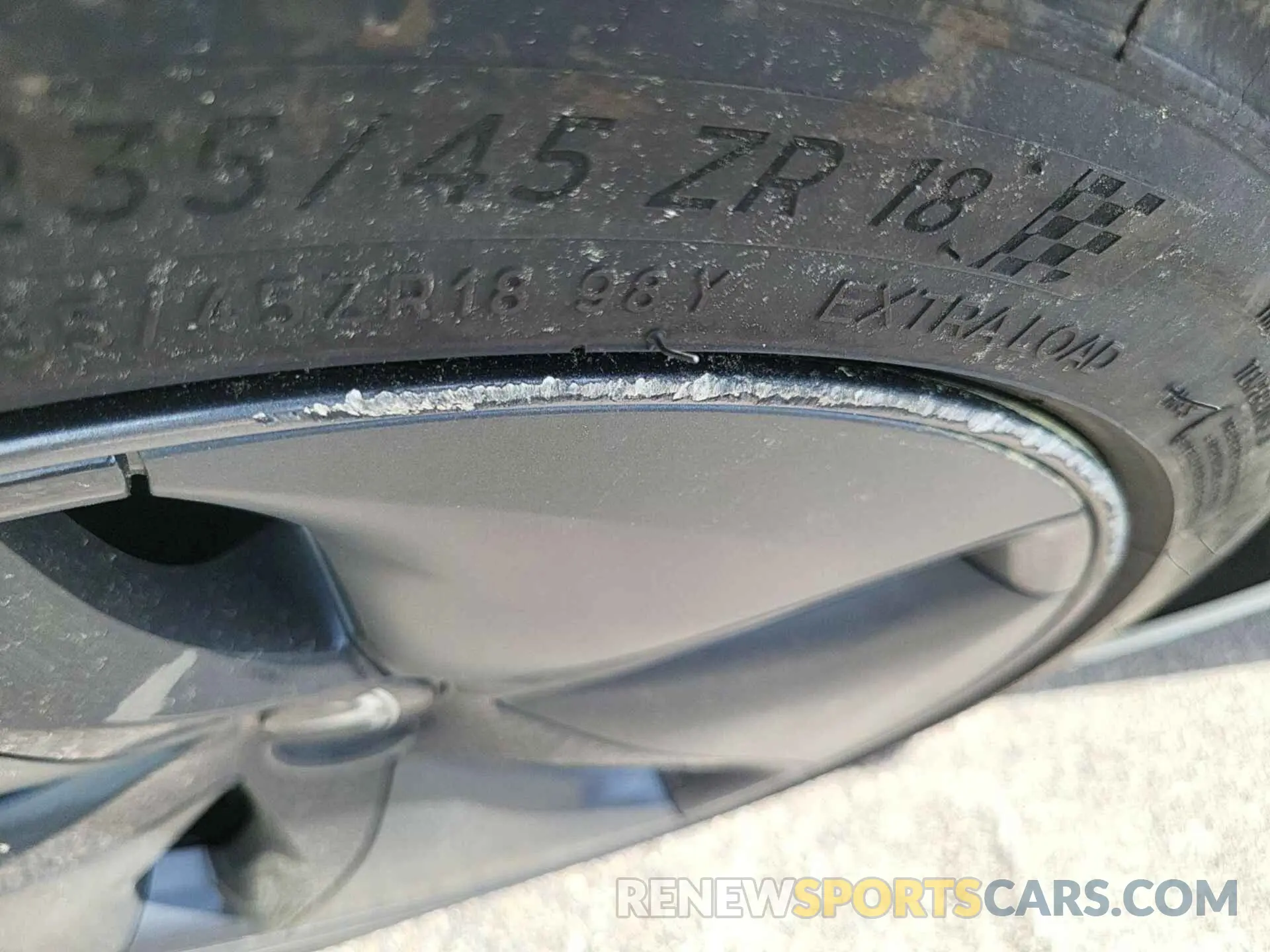 32 Photograph of a damaged car 5YJ3E1EB3LF795047 TESLA MODEL 3 2020