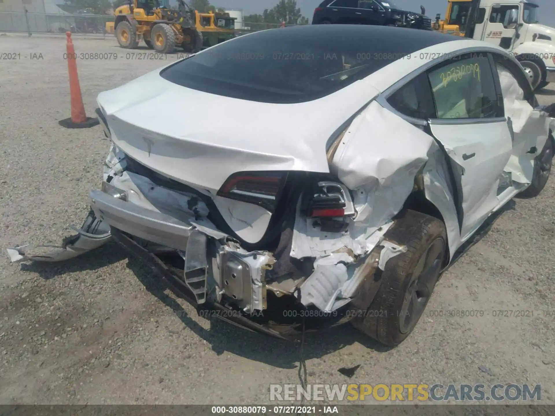 6 Photograph of a damaged car 5YJ3E1EB3LF795162 TESLA MODEL 3 2020