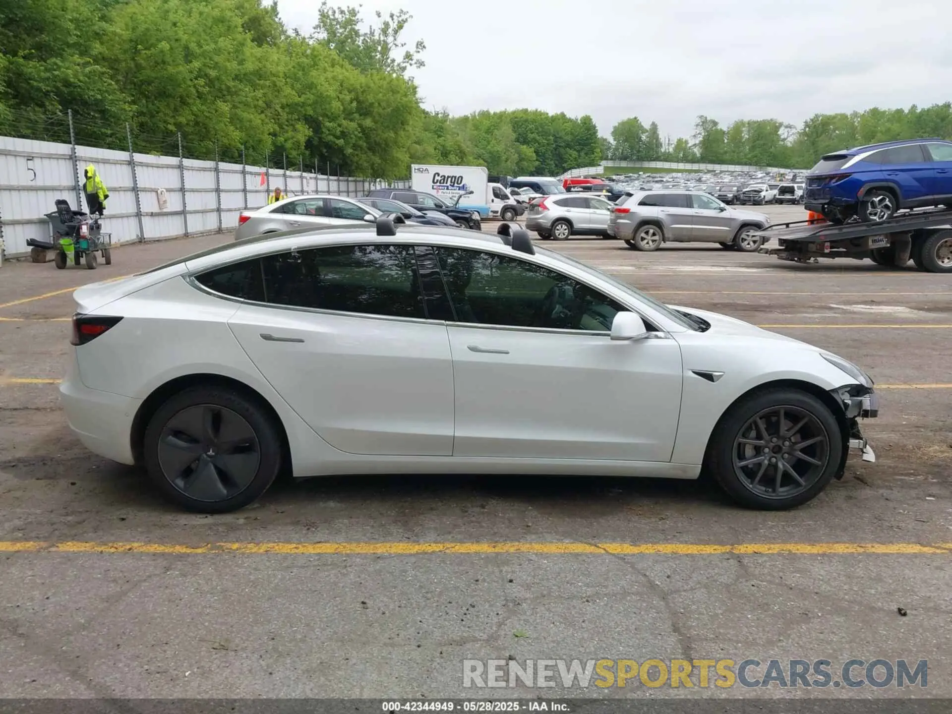 14 Photograph of a damaged car 5YJ3E1EB3LF801056 TESLA MODEL 3 2020