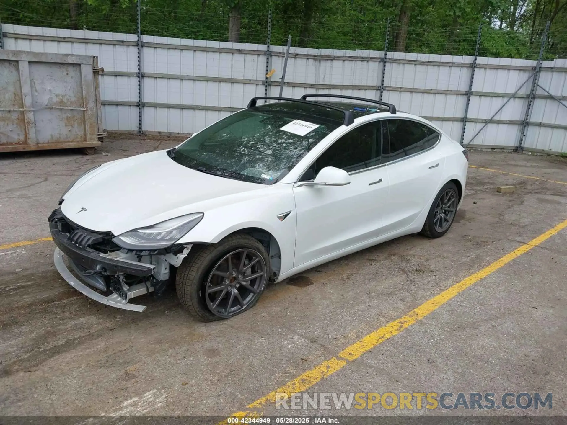 2 Photograph of a damaged car 5YJ3E1EB3LF801056 TESLA MODEL 3 2020