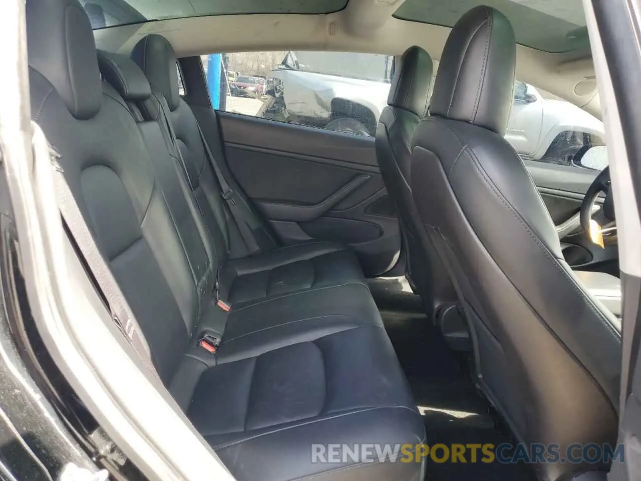 10 Photograph of a damaged car 5YJ3E1EB4LF599909 TESLA MODEL 3 2020