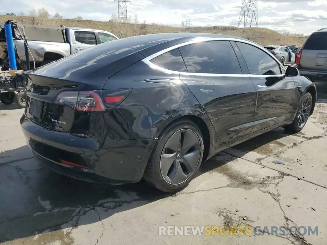 3 Photograph of a damaged car 5YJ3E1EB4LF599909 TESLA MODEL 3 2020