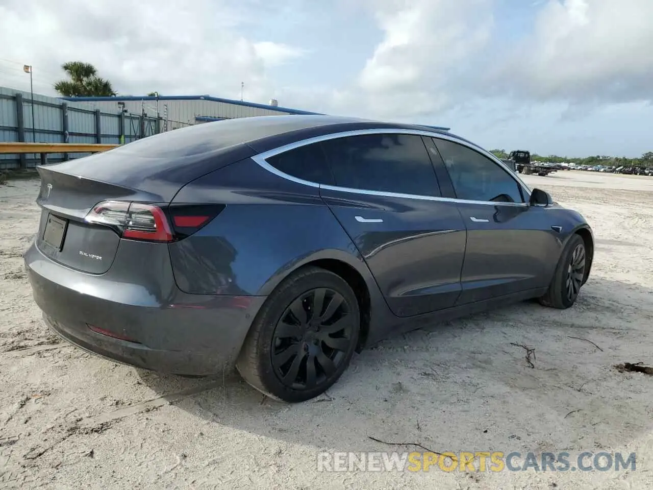 3 Photograph of a damaged car 5YJ3E1EB4LF601044 TESLA MODEL 3 2020