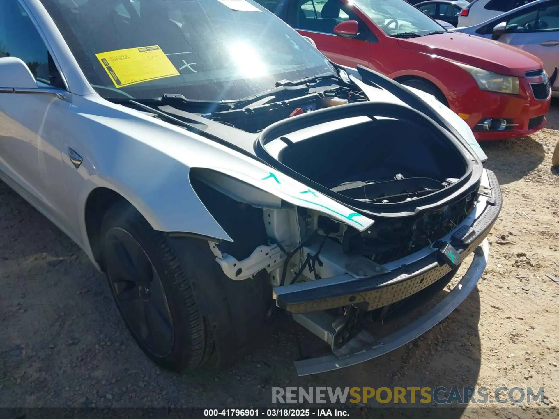 10 Photograph of a damaged car 5YJ3E1EB4LF619026 TESLA MODEL 3 2020