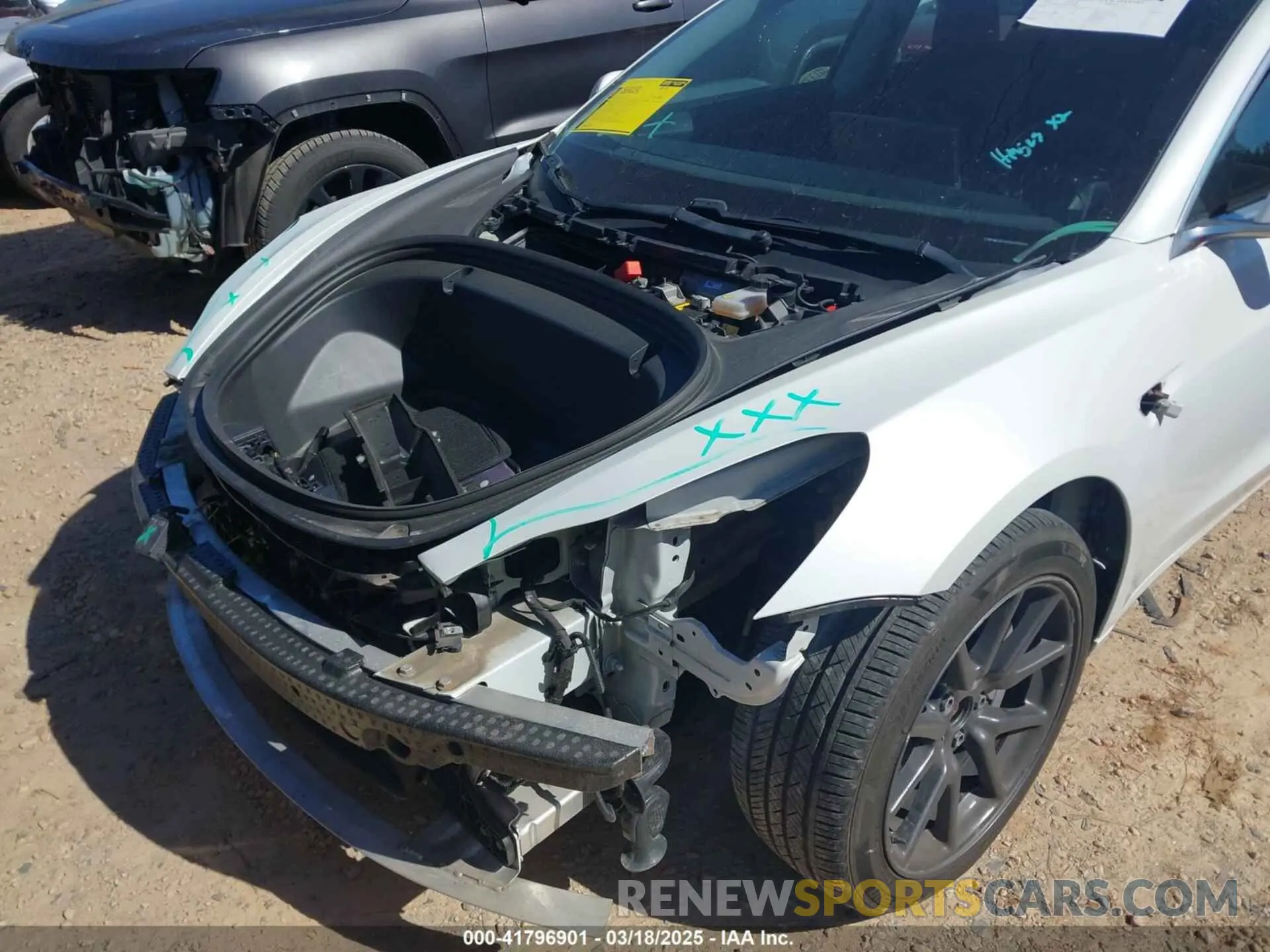 6 Photograph of a damaged car 5YJ3E1EB4LF619026 TESLA MODEL 3 2020