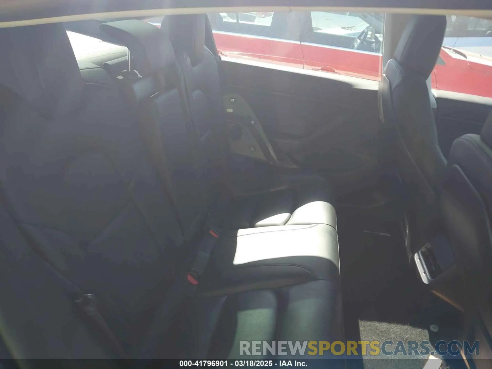 7 Photograph of a damaged car 5YJ3E1EB4LF619026 TESLA MODEL 3 2020